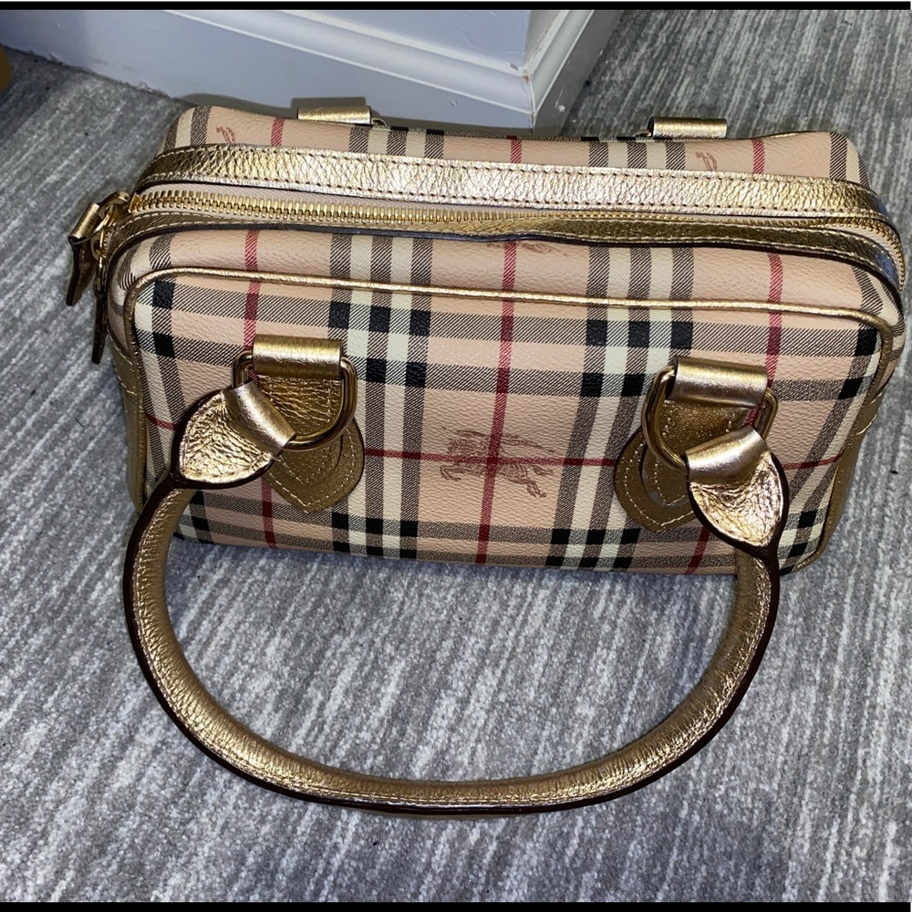 Burberry authentic bag